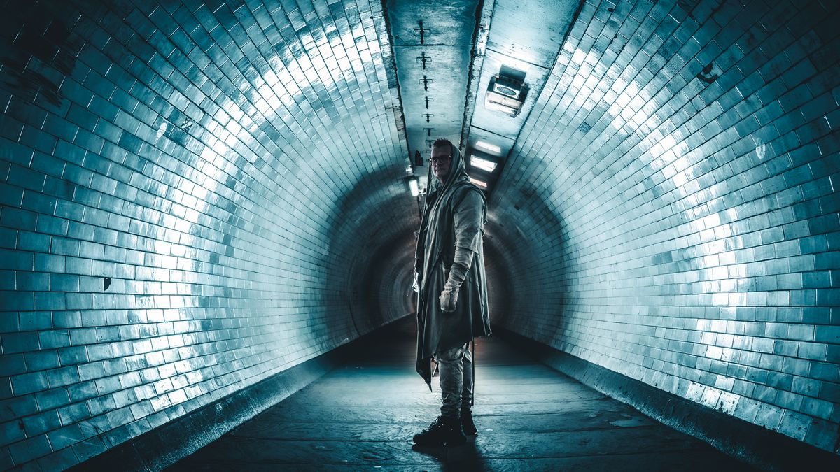 EL PADRE in illuminated tunnel